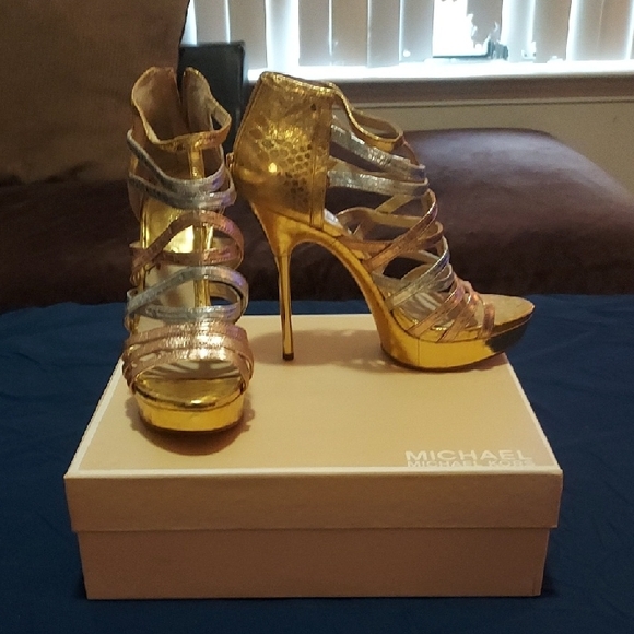 Michael Kors Gold Gladiator Heels - Picture 1 of 5